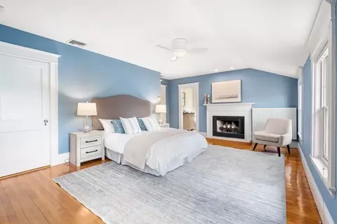 25 Windsor Rd, Brookline, MA 02445 photo 12