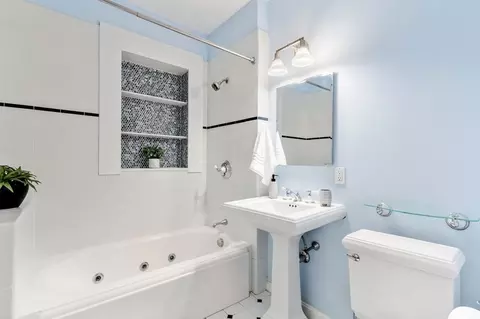 25 Windsor Rd, Brookline, MA 02445 photo 19