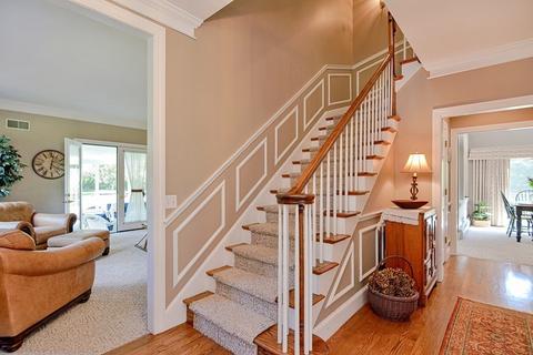 129 South St, Upton, MA 01568 photo 23