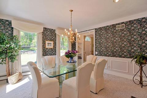 129 South St, Upton, MA 01568 photo 19