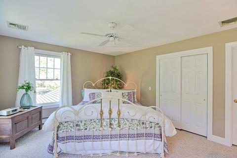 129 South St, Upton, MA 01568 photo 35