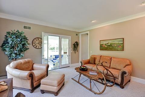 129 South St, Upton, MA 01568 photo 15