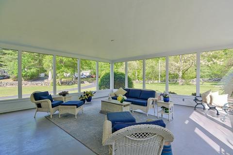 129 South St, Upton, MA 01568 photo 18