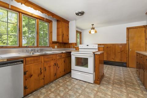 257 Maple St, Danvers, MA 01923 photo 9
