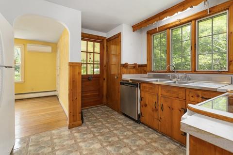 257 Maple St, Danvers, MA 01923 photo 11