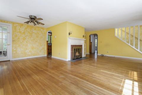 257 Maple St, Danvers, MA 01923 photo 5