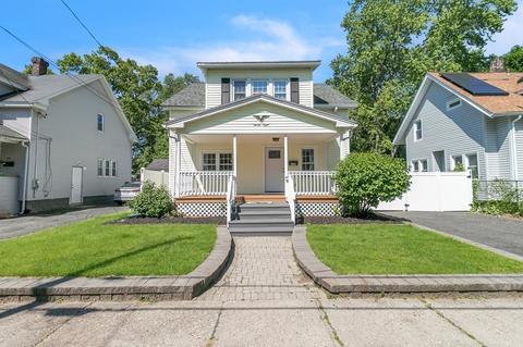 28 Warrenton St, Springfield, MA 01109