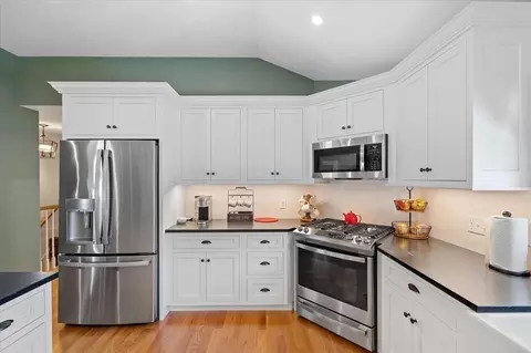 7 Jaybee Ave, Dudley, MA 01571 photo 6