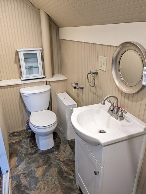 7 Eddy St, Orange, MA 01364 photo 14