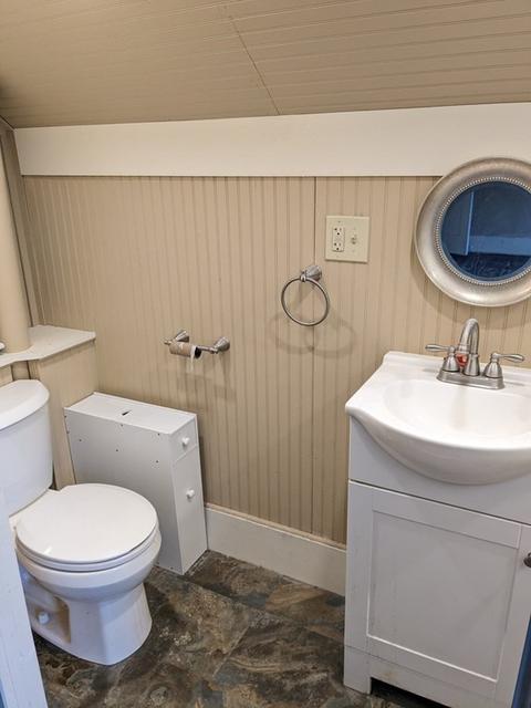 7 Eddy St, Orange, MA 01364 photo 13