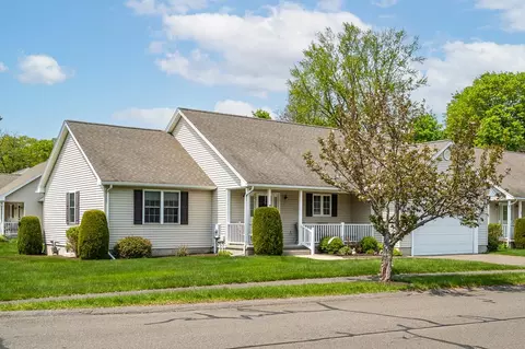 7 Lazy D Dr #7, Easthampton, MA 01027