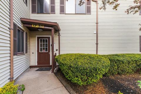 17 Cleveland Pl #21, Gloucester, MA 01930 photo 17