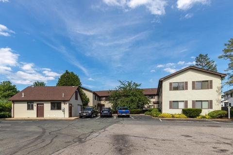 17 Cleveland Pl #21, Gloucester, MA 01930