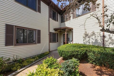 17 Cleveland Pl #21, Gloucester, MA 01930 photo 2