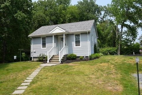 63 Milton St, Seekonk, MA 02771
