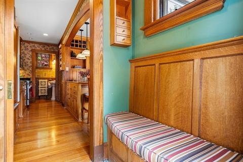 7 Beach St, Marblehead, MA 01945 photo 15