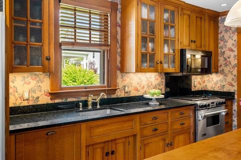 7 Beach St, Marblehead, MA 01945 photo 13