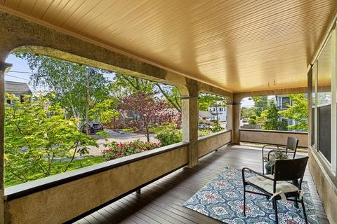 7 Beach St, Marblehead, MA 01945 photo 4