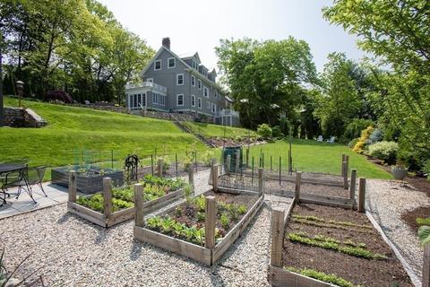 51 Holland Rd, Brookline, MA 02445 photo 38