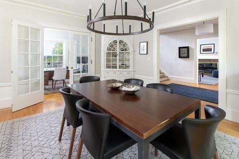 51 Holland Rd, Brookline, MA 02445 photo 13