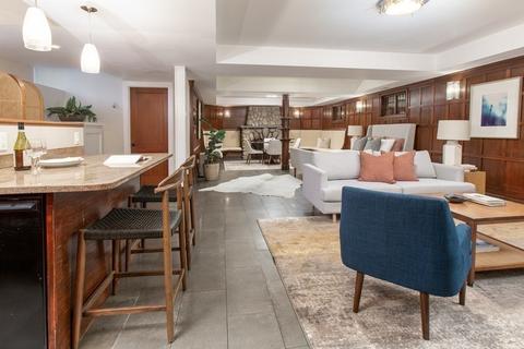 51 Holland Rd, Brookline, MA 02445 photo 30