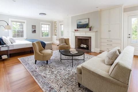 51 Holland Rd, Brookline, MA 02445 photo 21