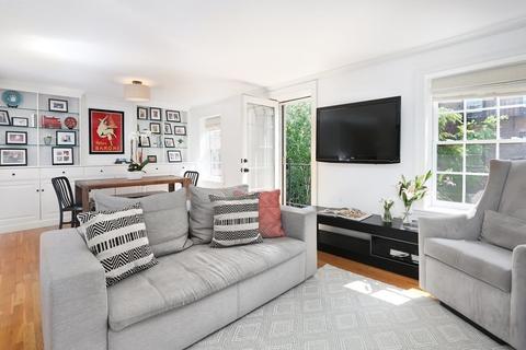 21 Joy St #4, Boston, MA 02114