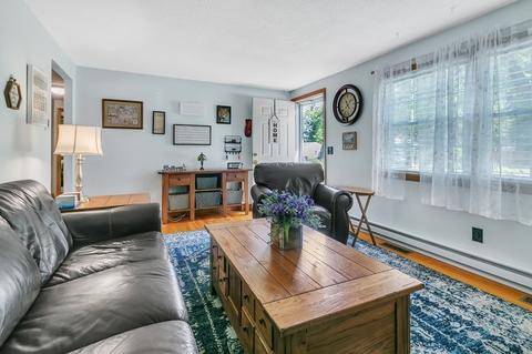 94 Maybrook Rd, Springfield, MA 01129 photo 9