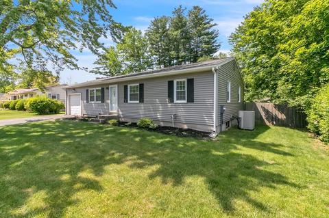 94 Maybrook Rd, Springfield, MA 01129 photo 2