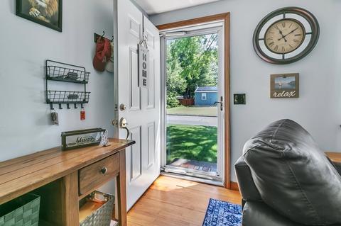 94 Maybrook Rd, Springfield, MA 01129 photo 6