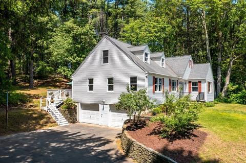 213 Park St, Easthampton, MA 01027 photo 2