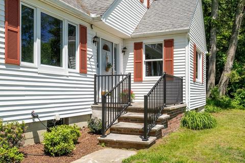 213 Park St, Easthampton, MA 01027 photo 6