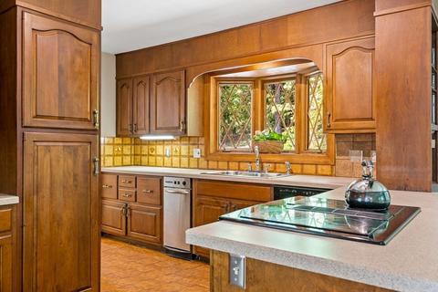 213 Park St, Easthampton, MA 01027 photo 21