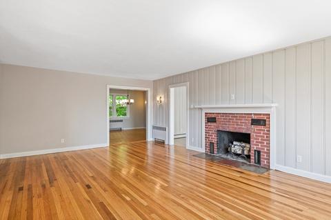 213 Park St, Easthampton, MA 01027 photo 13