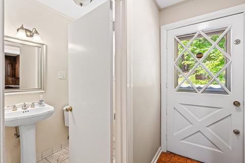 213 Park St, Easthampton, MA 01027 photo 30