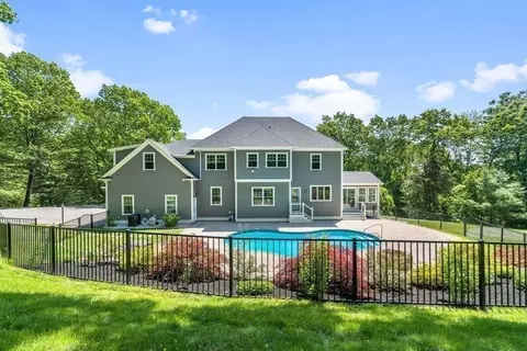 83 Wheeler Rd, Stow, MA 01775 photo 2