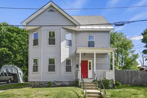 29 Eureka St, Fitchburg, MA 01420