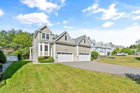 14 Gates Ln #A, Wakefield, MA 01880