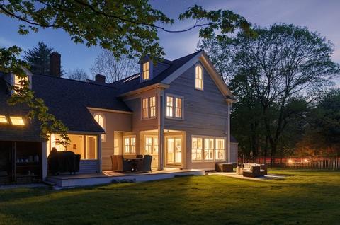 92 Maynard Rd, Sudbury, MA 01776