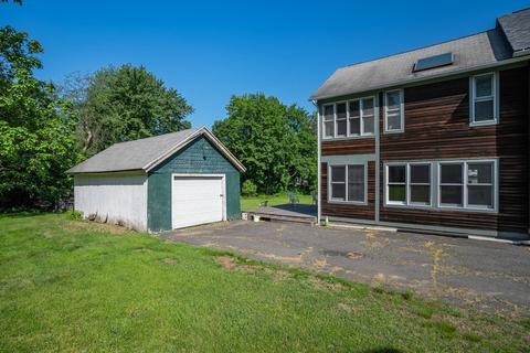29 Hazel Ave, Amherst, MA 01002 photo 3