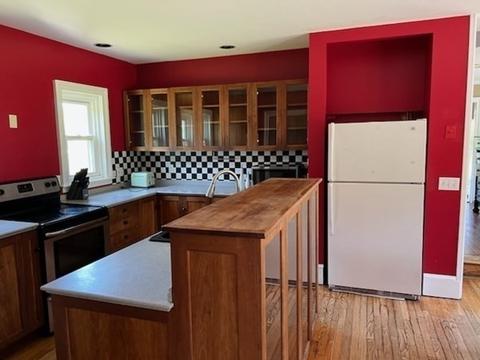29 Hazel Ave, Amherst, MA 01002 photo 9