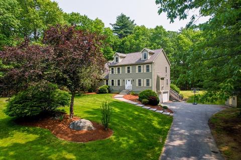 25 Appaloosa Cir, Tyngsborough, MA 01879