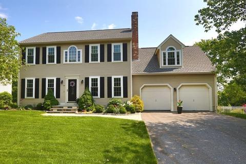 16 Meadow Ln, Grafton, MA 01536