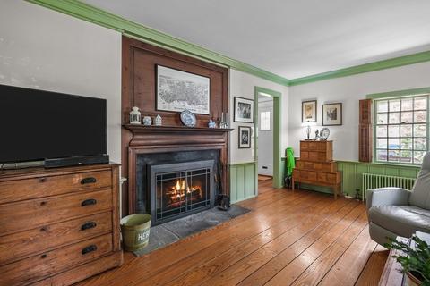 46 Greenlawn St, Fall River, MA 02720 photo 6
