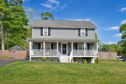 17 Plymouth Ave, Wareham, MA 02538