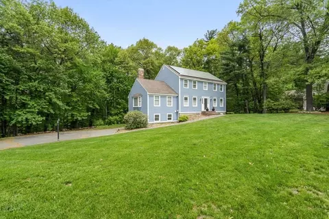 3 Drew Xing, Westford, MA 01886