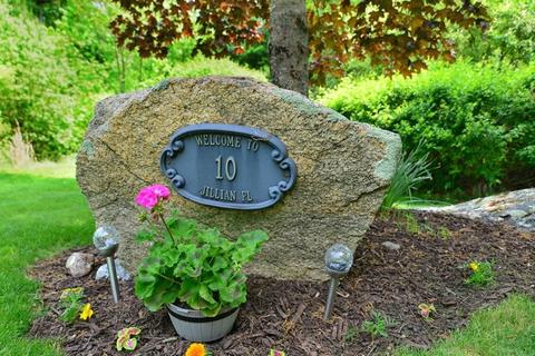 10 Jillian Pl, Dartmouth, MA 02747