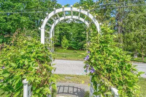 36 Laurel Ave, Wellesley, MA 02481 photo 25