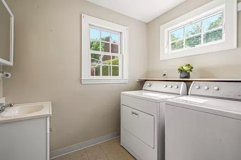 36 Laurel Ave, Wellesley, MA 02481 photo 13