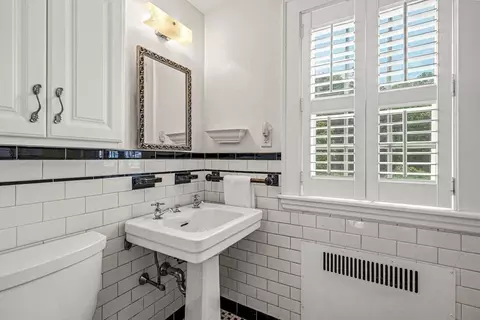 36 Laurel Ave, Wellesley, MA 02481 photo 19